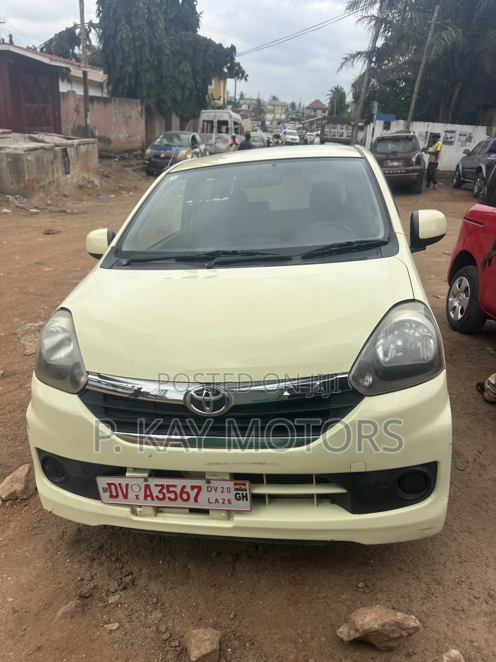 Toyota Pixis Epoch 660 FWD 2012 Yellow
