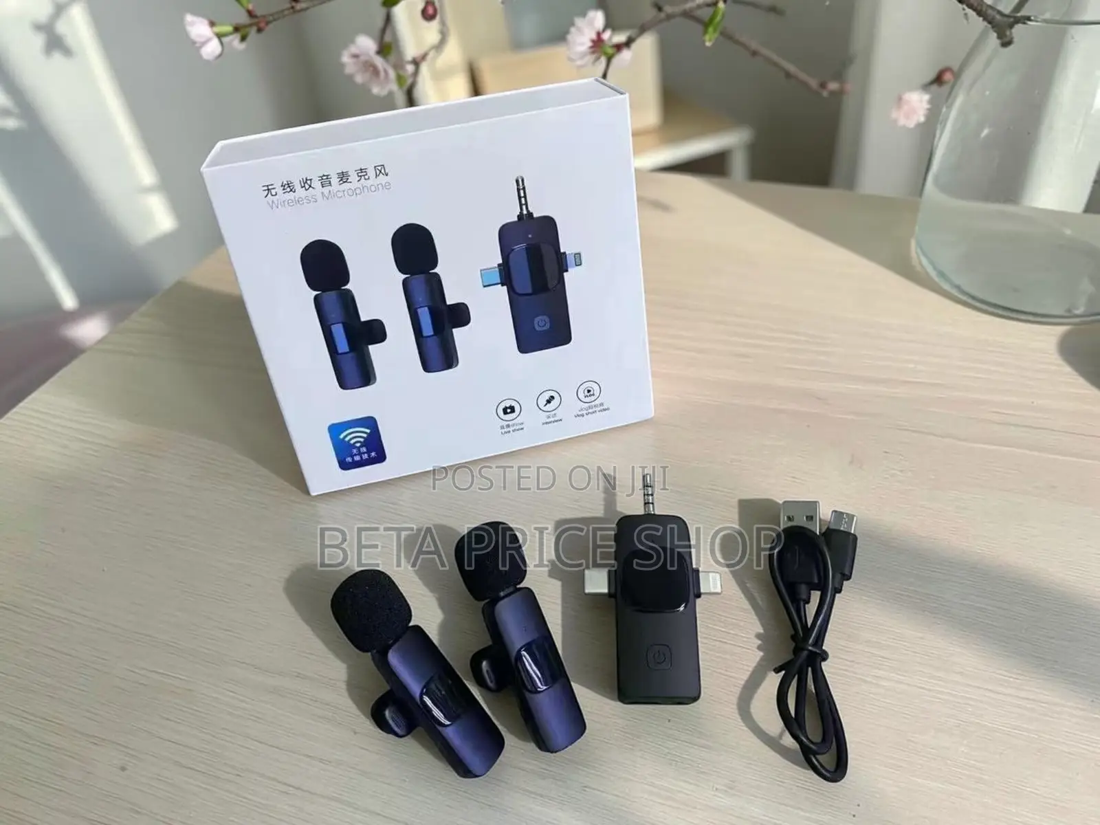 3-in-1 Wireless Lapel Mic for Android iPhone Clear Audio Recording