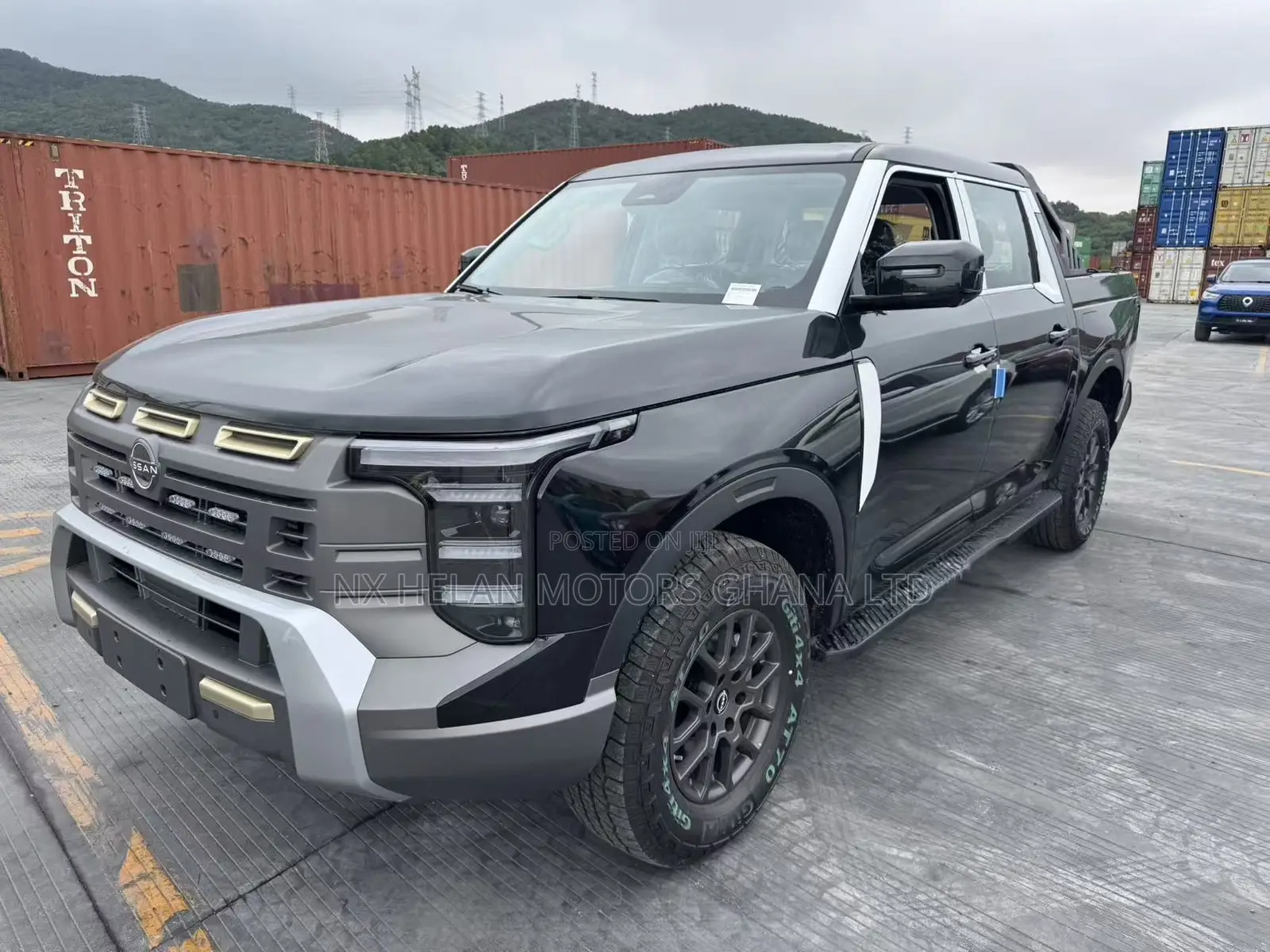 New Nissan Frontier 2026 Black