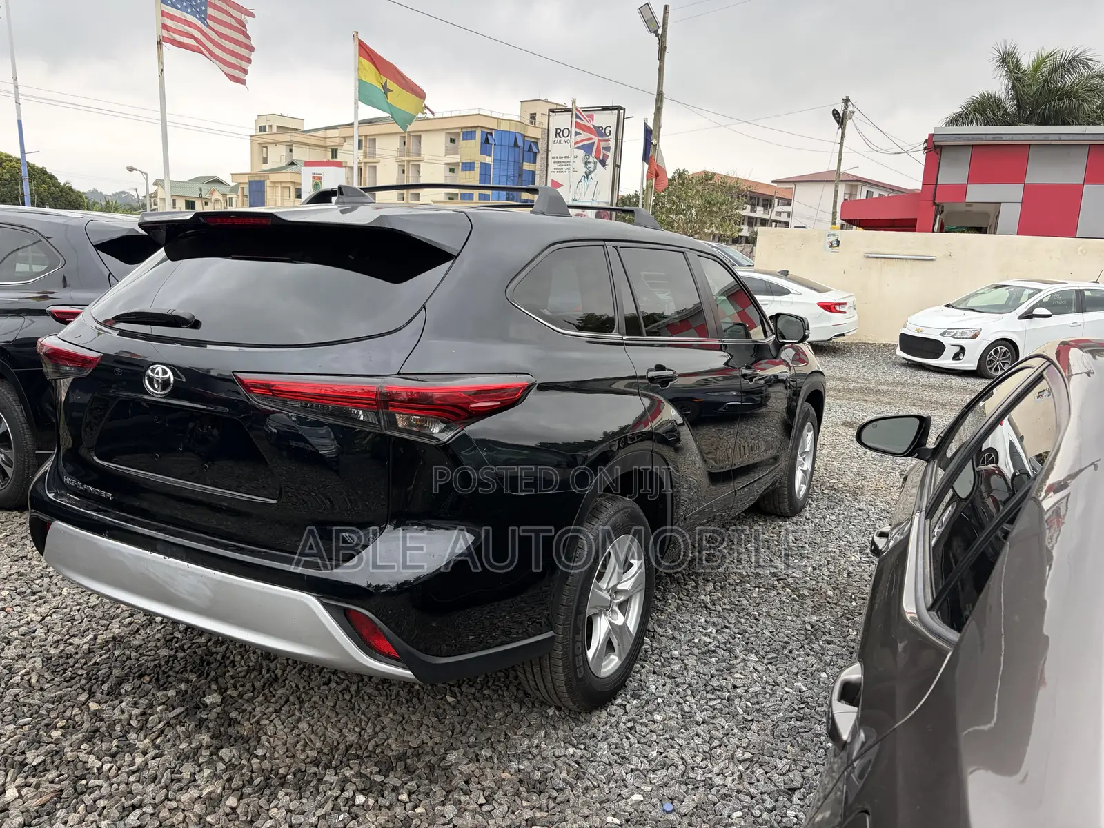 Toyota Highlander LE AWD 2023 Black
