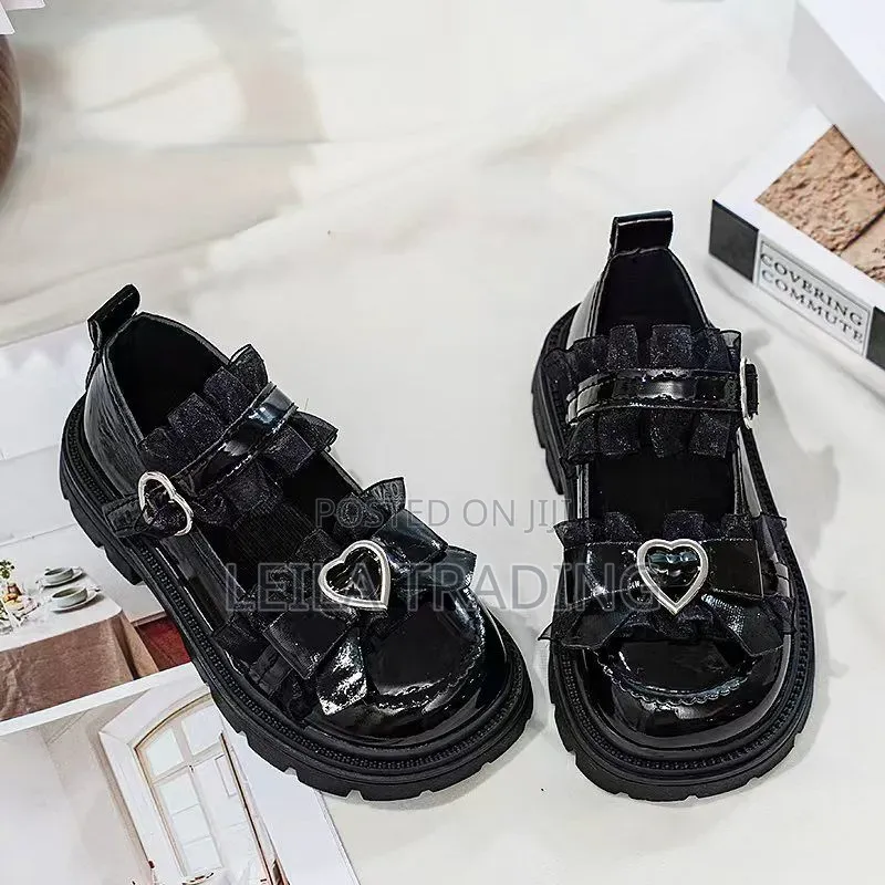 The Blabk Shoe