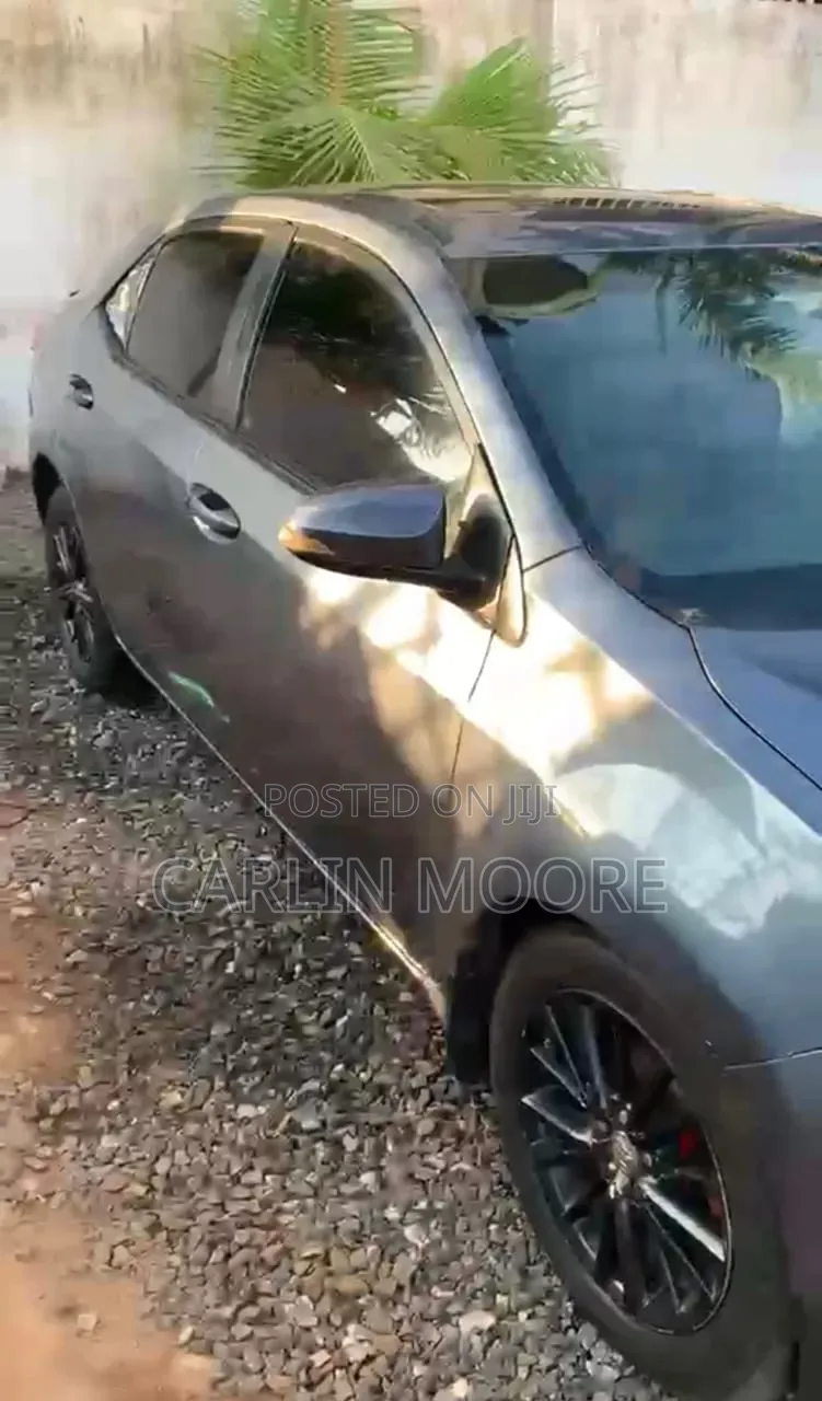 Toyota Corolla 2016 Silver