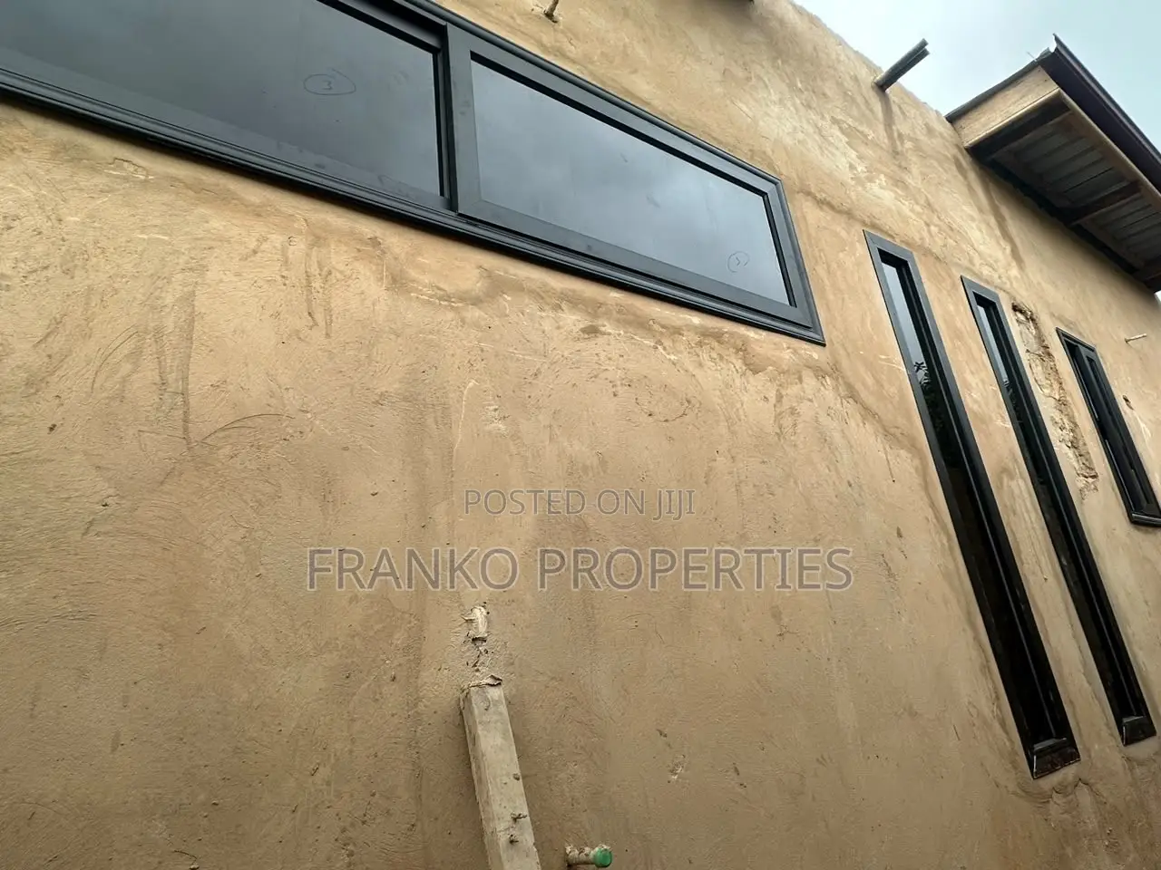 2bdrm House in Franko Properties, Amasaman for sale