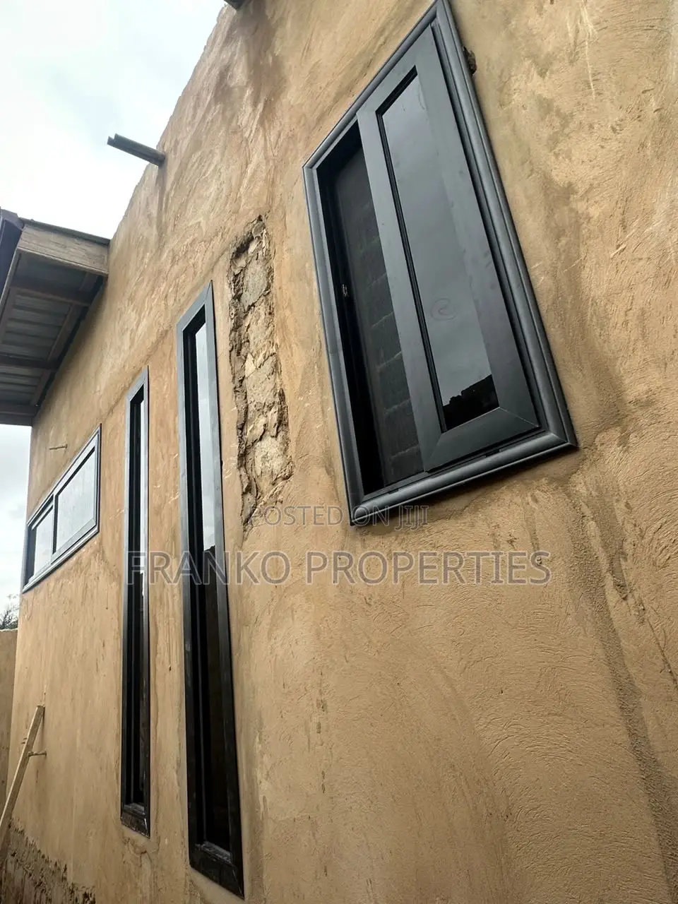 2bdrm House in Franko Properties, Amasaman for sale