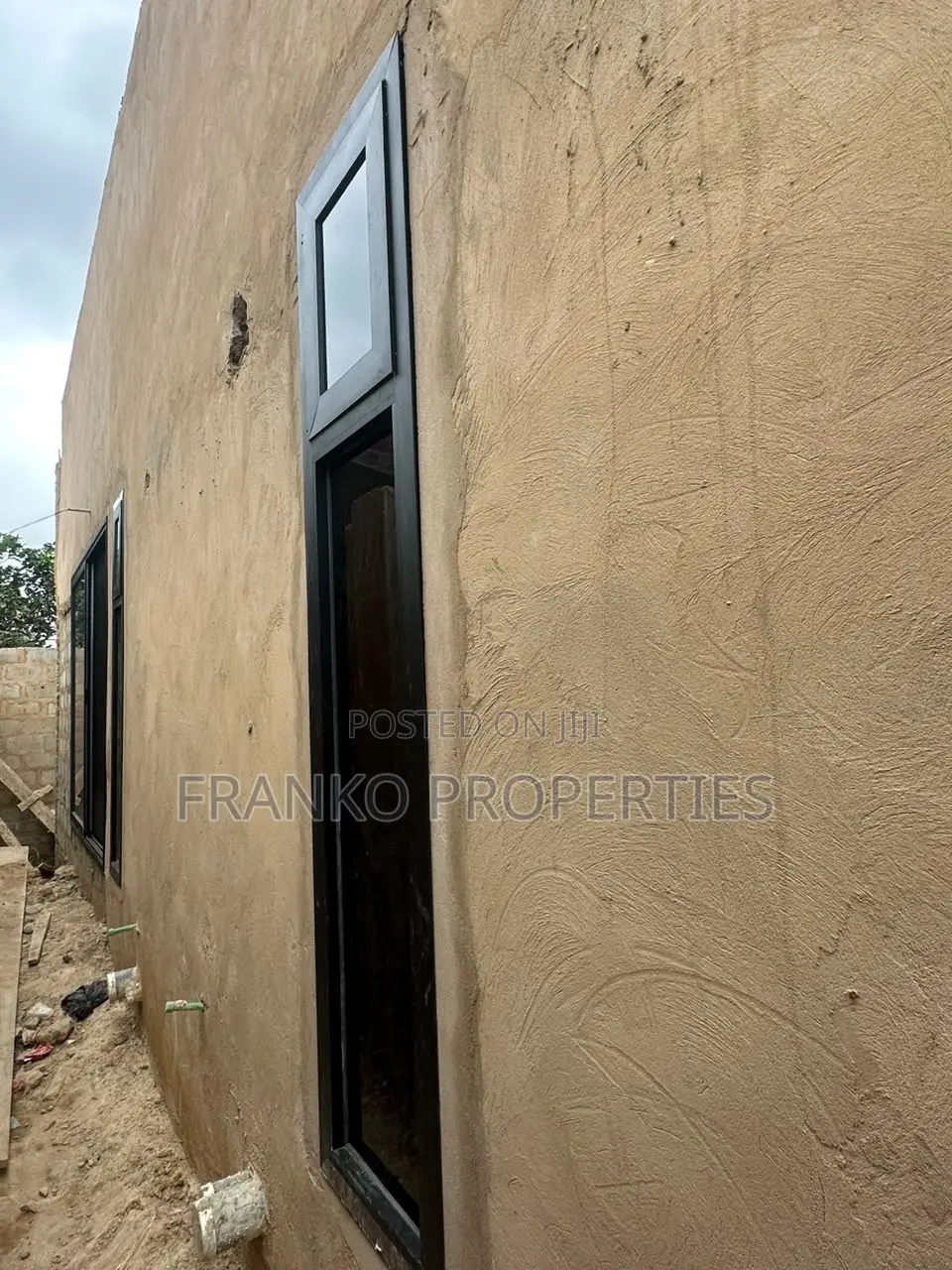 2bdrm House in Franko Properties, Amasaman for sale