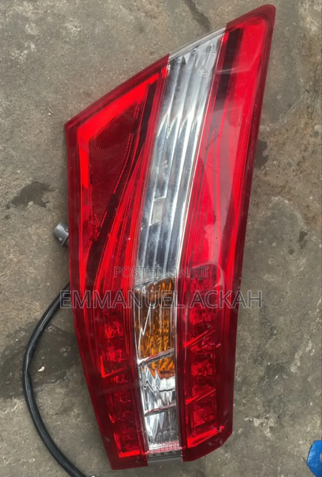Toyota Avalon 2014 Taillight Pair