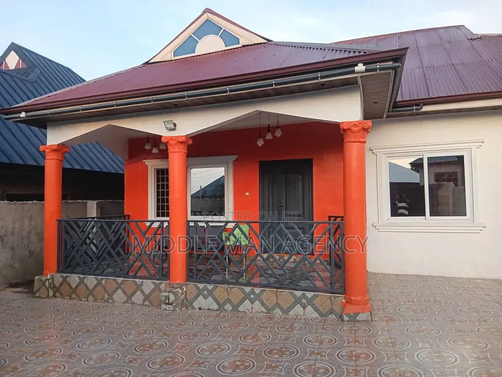Furnished 3bdrm House in Middle Man Agency, Ejisu-Juaben Municipal