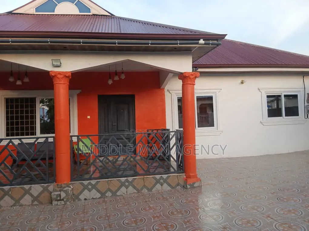 Furnished 3bdrm House in Middle Man Agency, Ejisu-Juaben Municipal