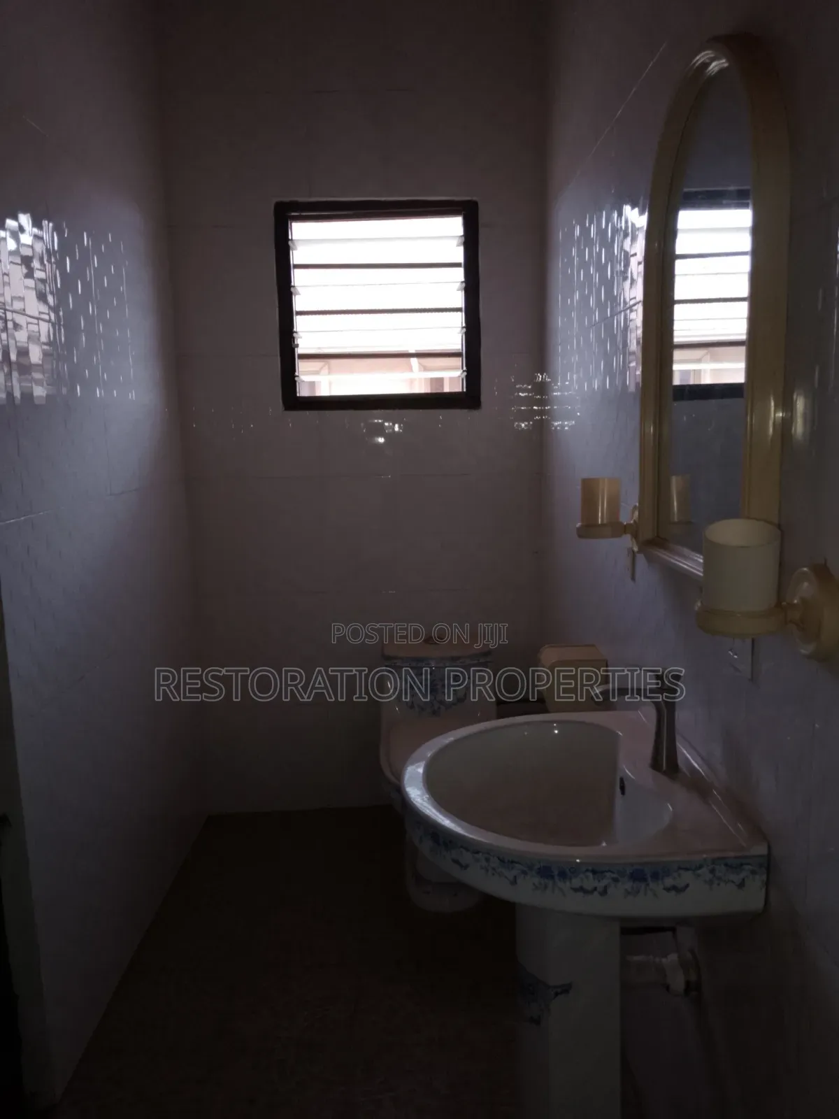 2bdrm Apartment in Adenta Housing Down for rent