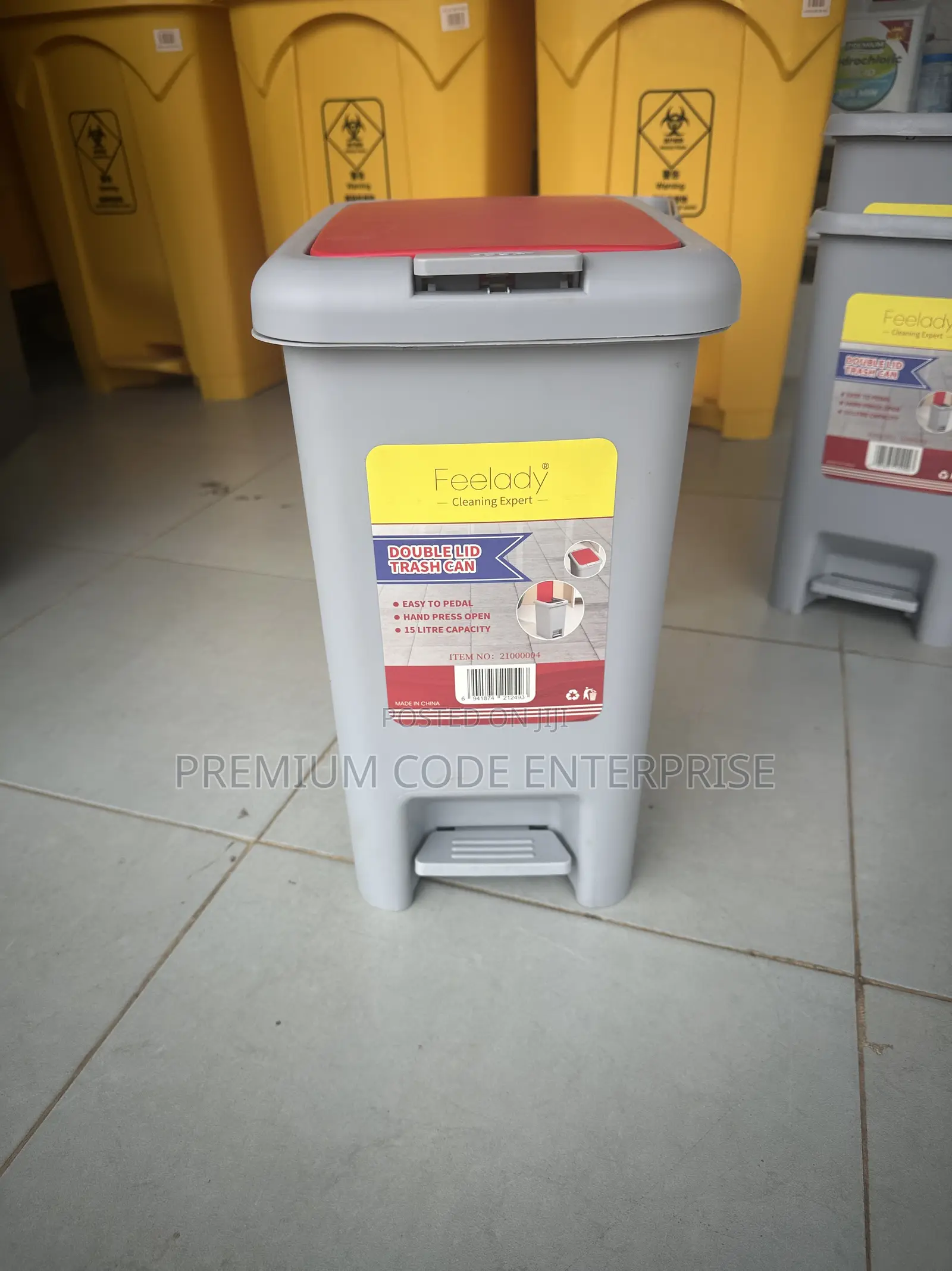 Compact 10l Foot Pedal Bin – Hands-Free Plastic Trash Can With Lid
