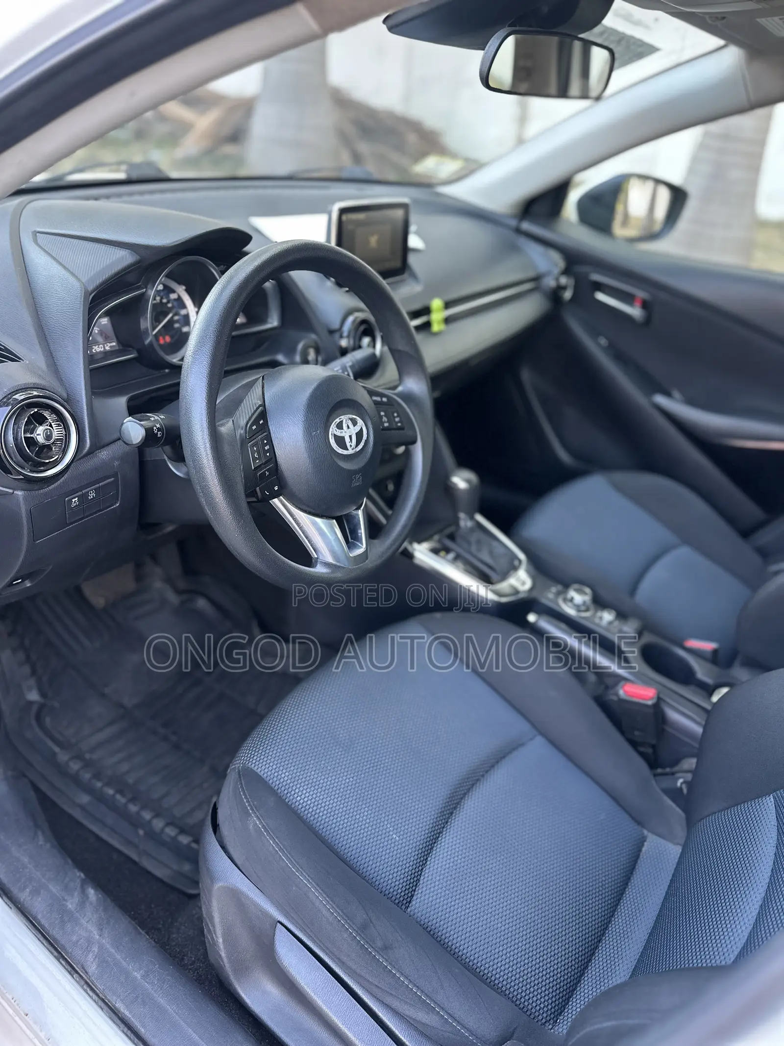 Toyota Yaris iA 1.5 FWD 2018 White