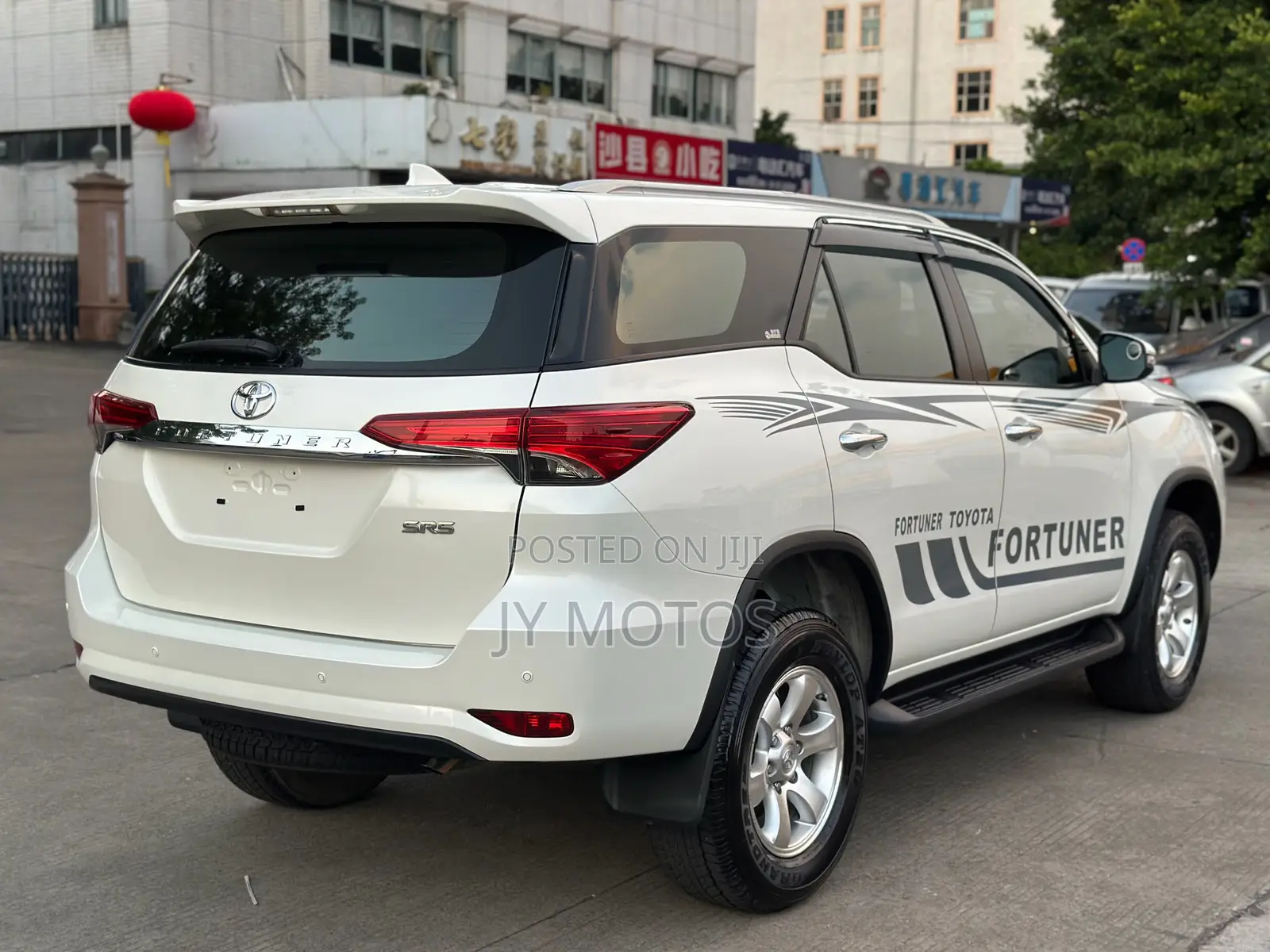 Toyota Fortuner 2.7 AWD 2019 White