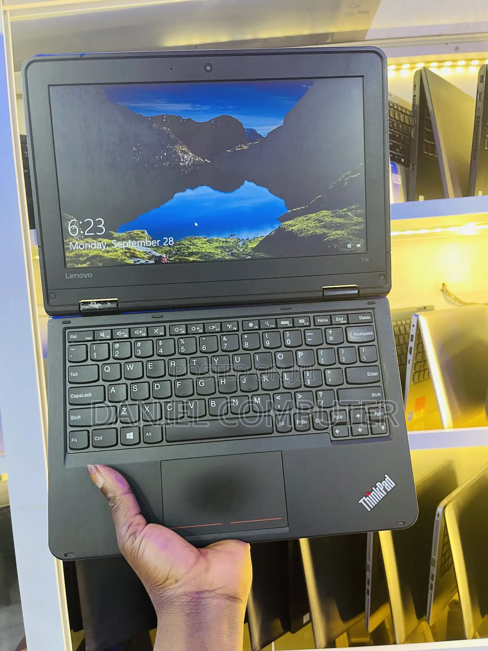 Laptop Lenovo ThinkPad 11e 8GB Intel Celeron SSD 128GB