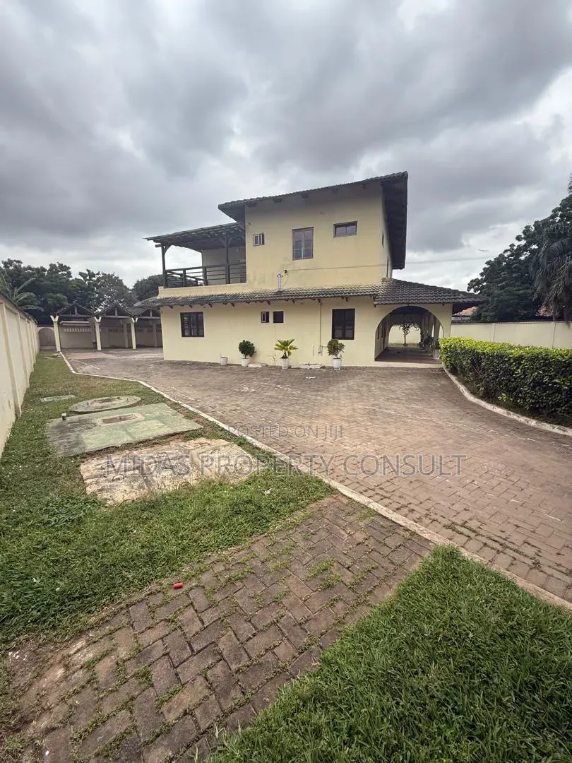 2plots for Sale at Tesano