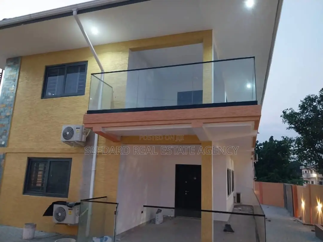 6bdrm Duplex in Sefdard Properties, Asylum Down for rent