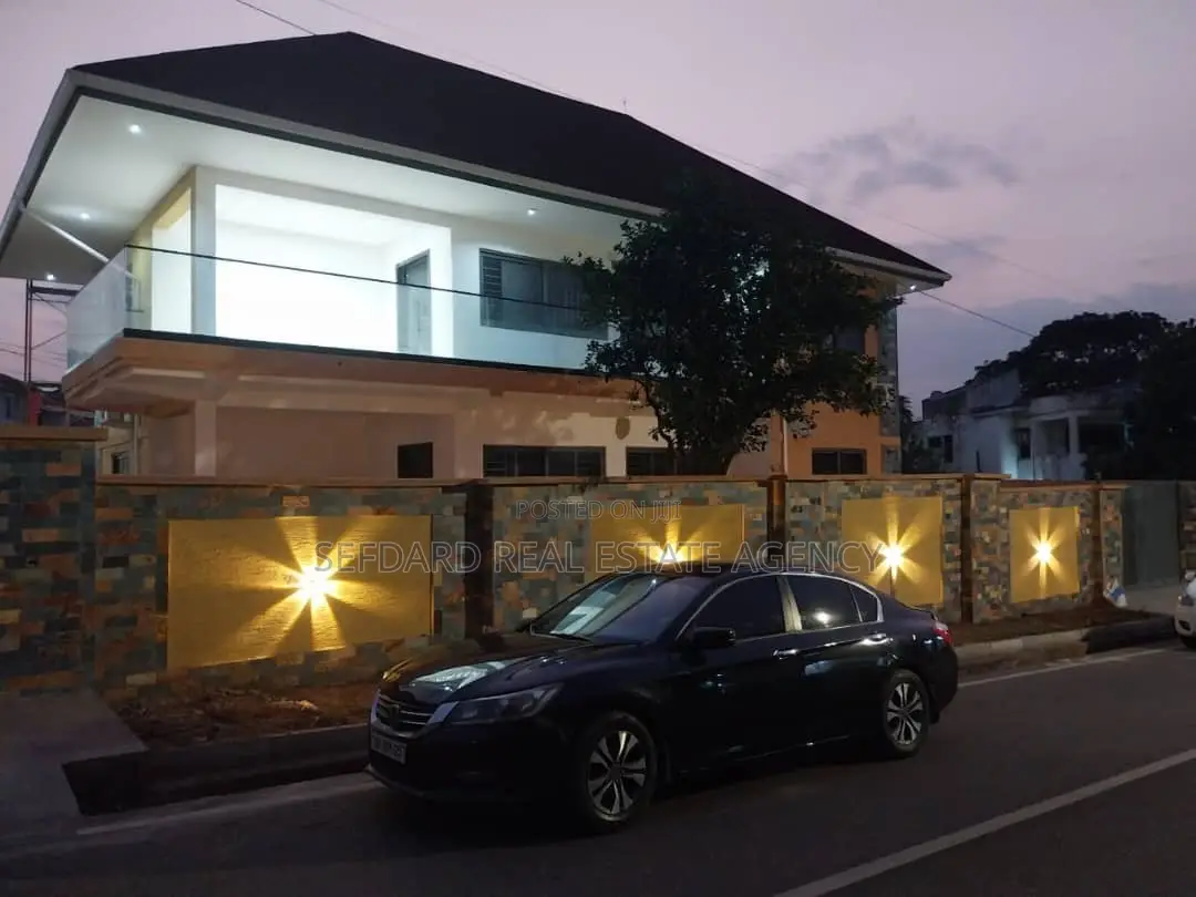 6bdrm Duplex in Sefdard Properties, Asylum Down for rent