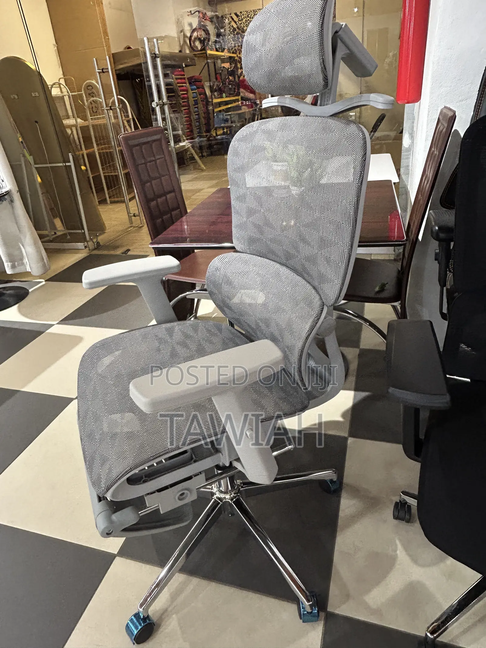 Grey Economic Mesh Office Chair