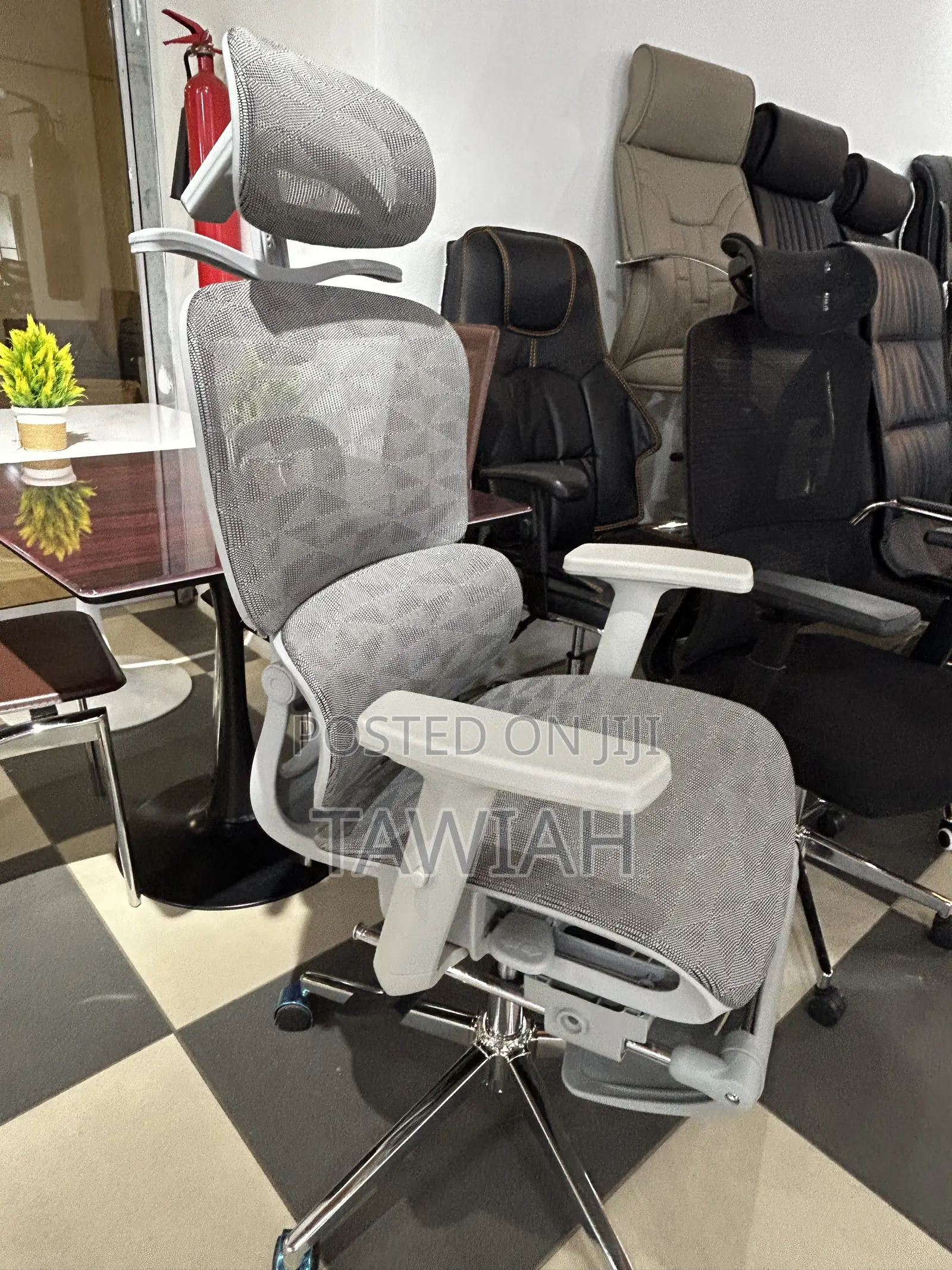 Grey Economic Mesh Office Chair
