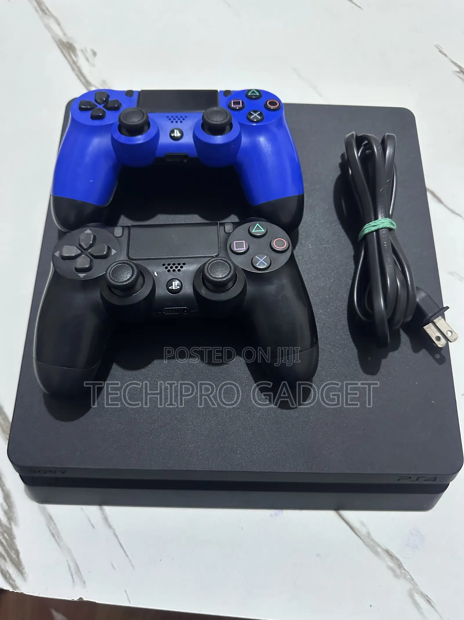 PlayStation 4 Slim Used
