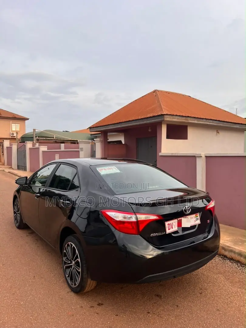 Toyota Corolla S 4dr Sedan (1.8L 4cyl CVT) 2016 Black