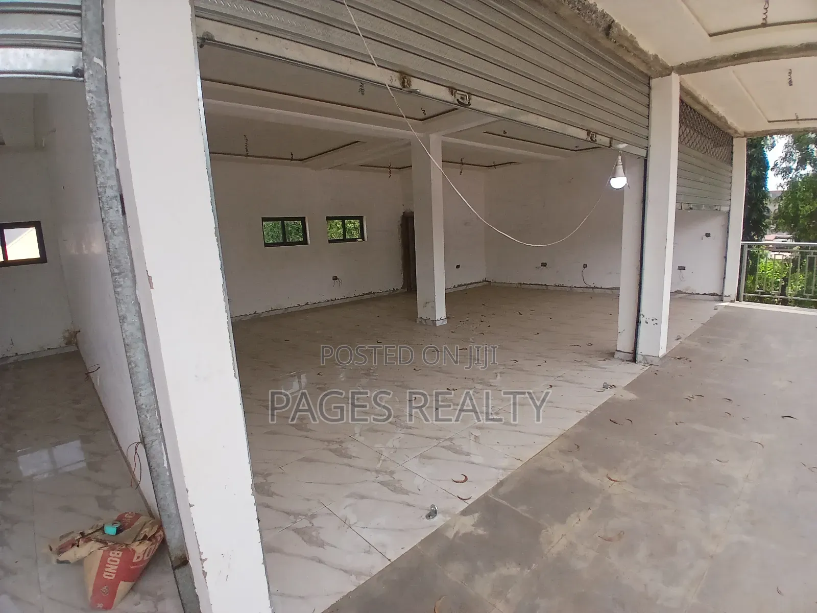 Double Shop at Ajiringanor for Rent