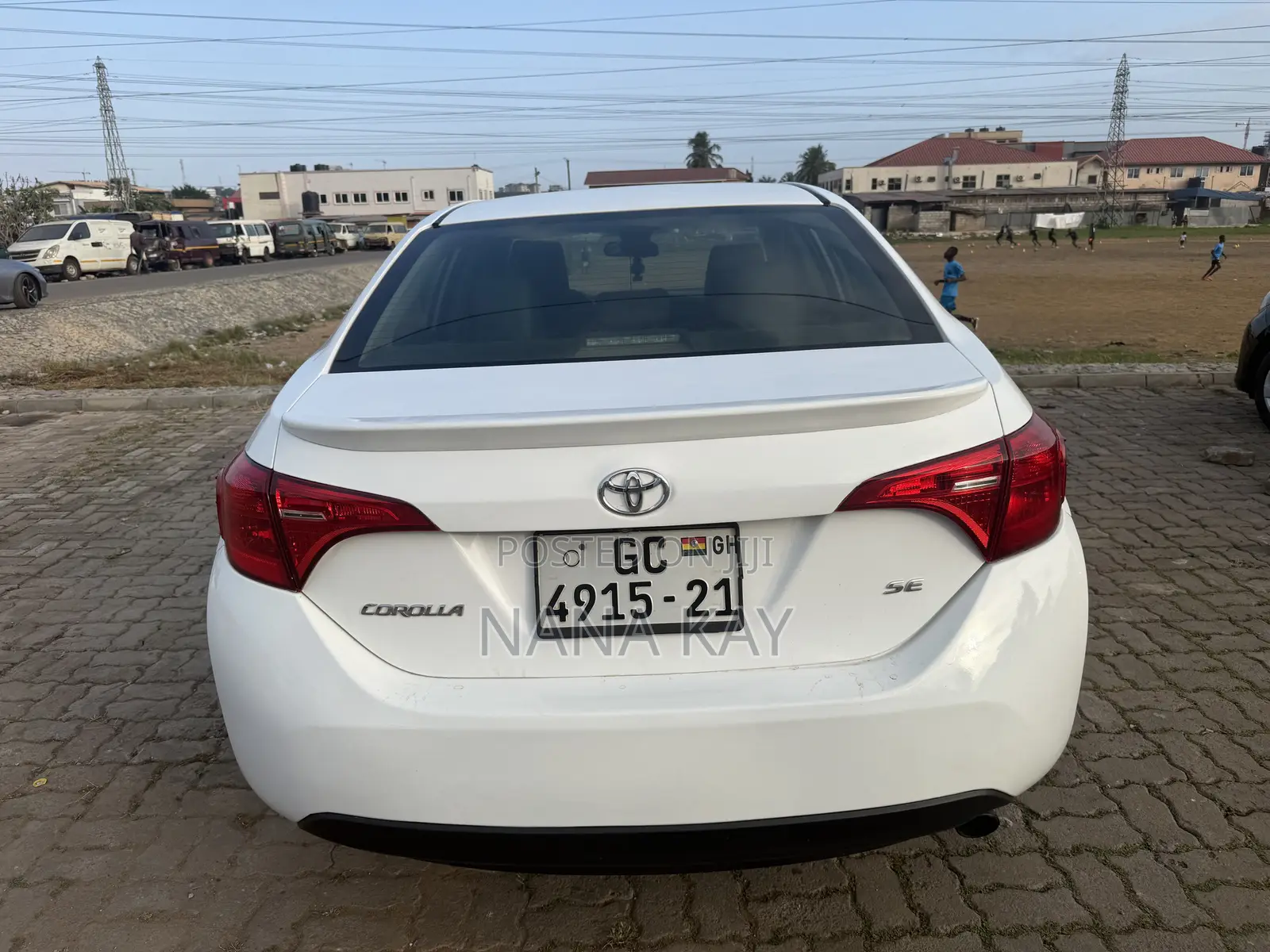 Toyota Corolla SE 4dr Sedan (1.8L 4cyl CVT) 2017 White