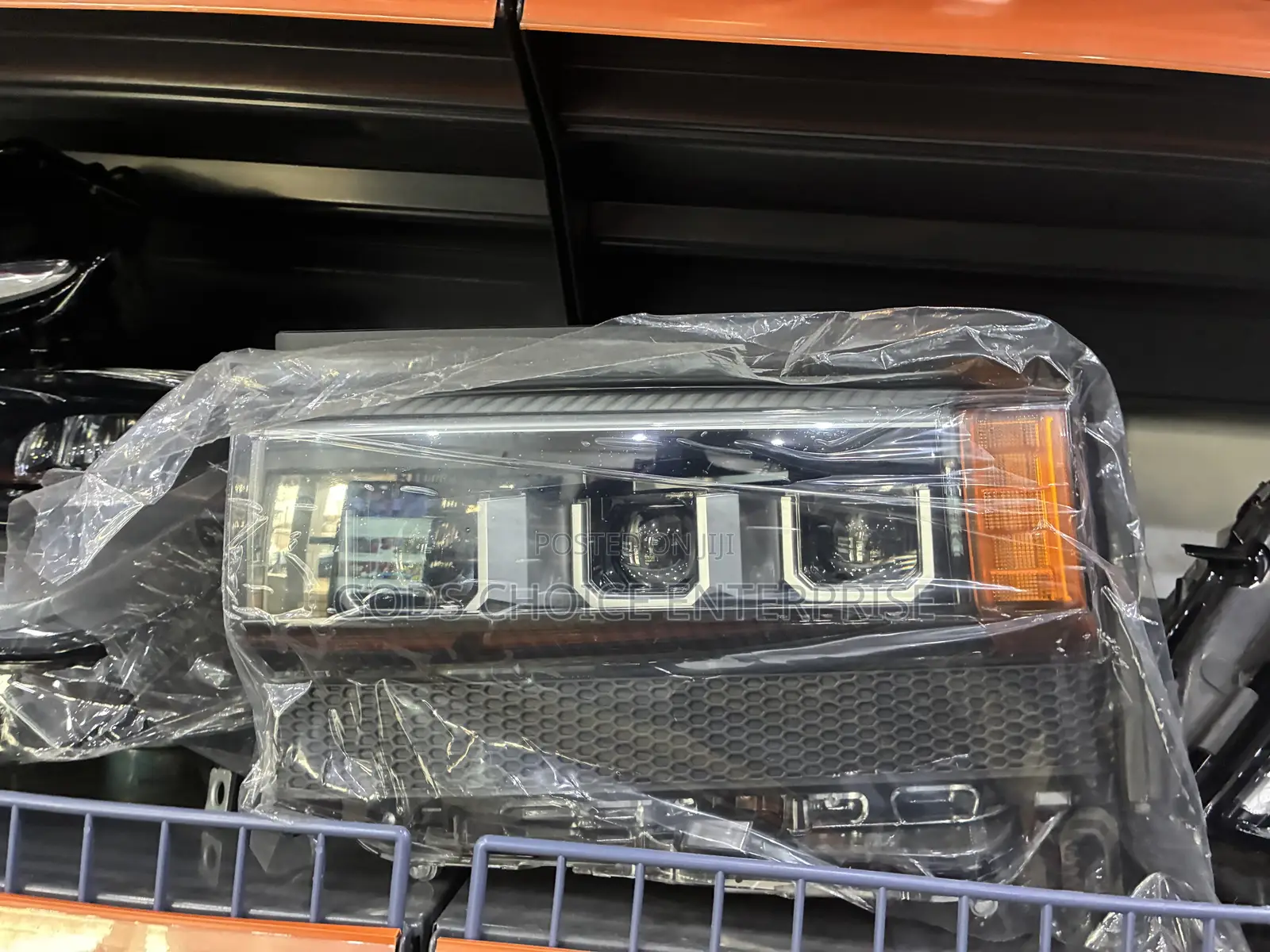 Headlight Land Cruiser 2024-2025-2026 With Charger