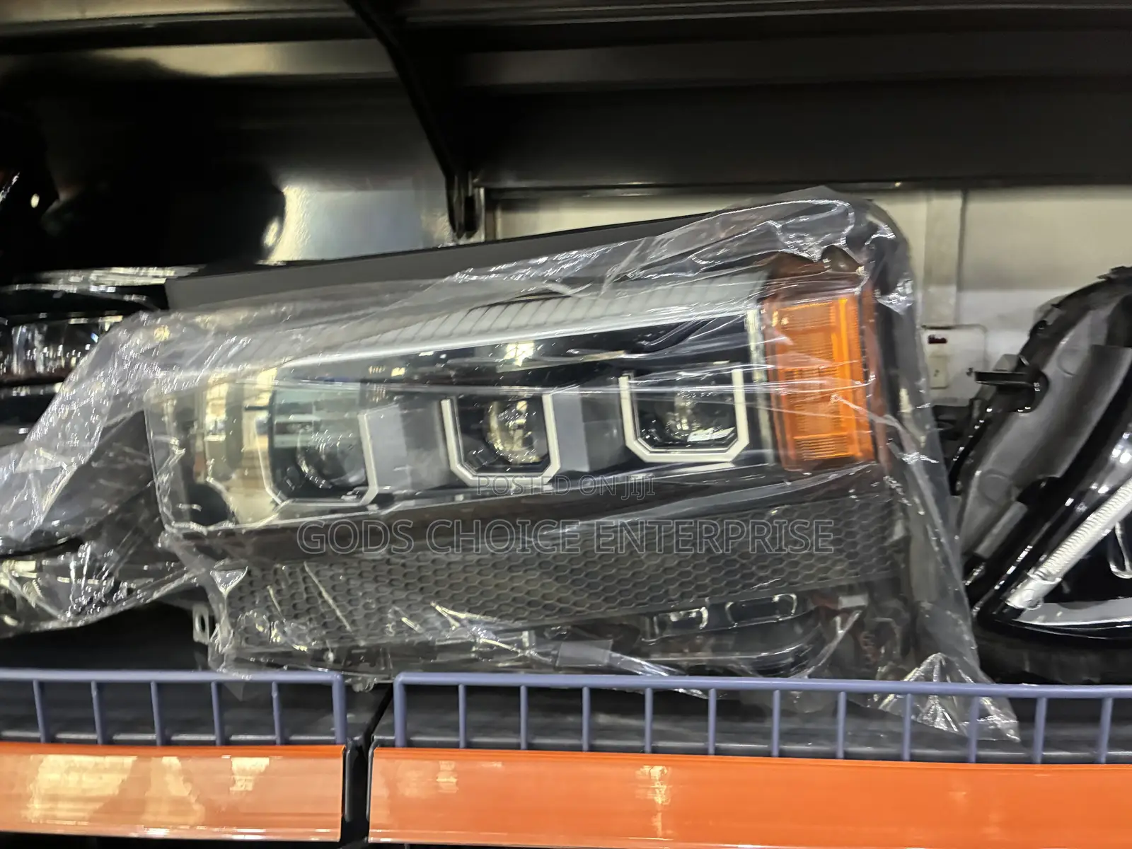 Headlight Land Cruiser 2024-2025-2026 With Charger