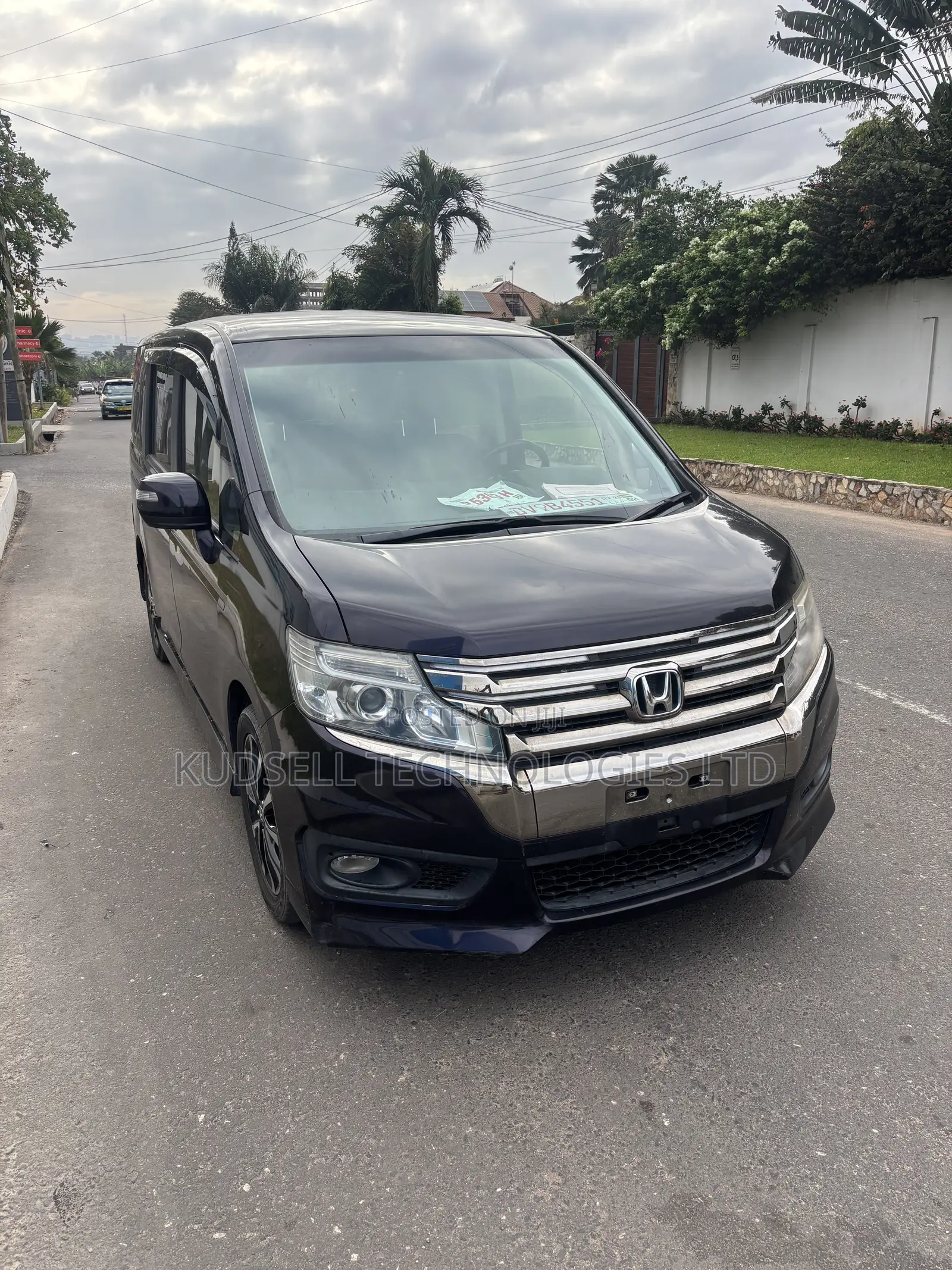 Honda Stepwgn 2014 Maroon