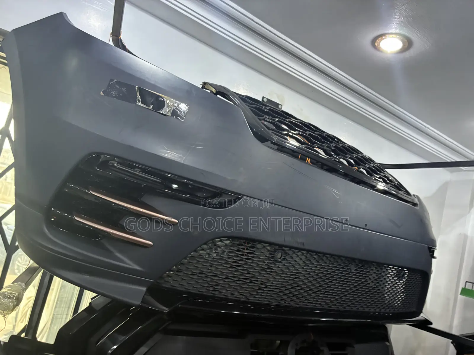 Front Bumper Complete Range Rover Velar 2022-2023-2024-2025