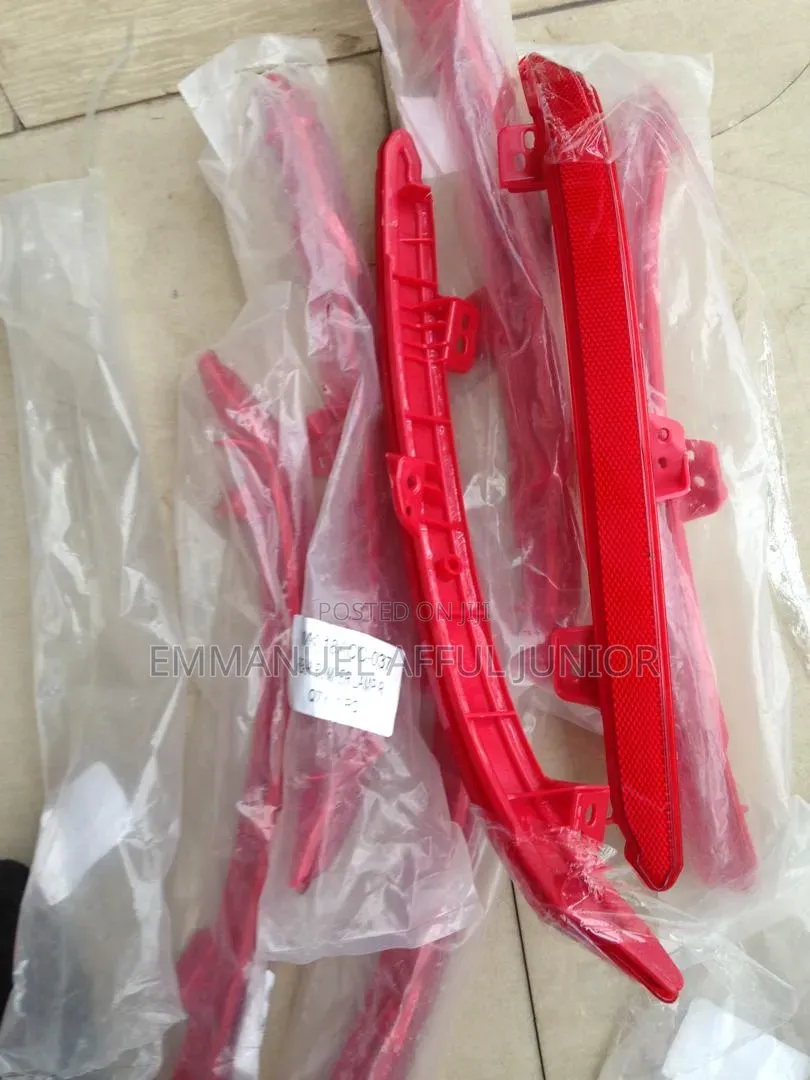 Honda Accord 2018 Back Bumper Reflector. Pair