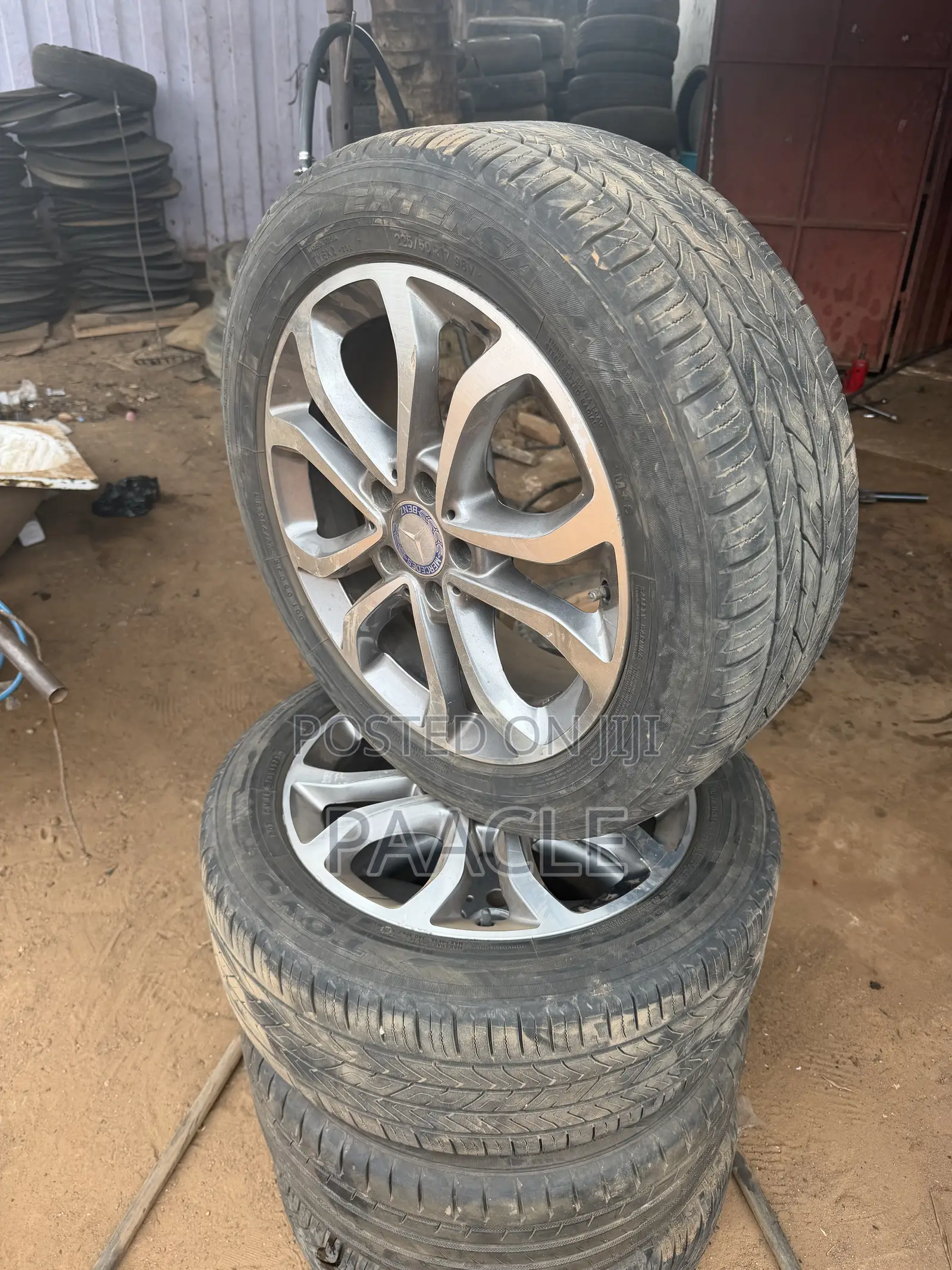 Mercedes-Benz Rim 17 With Tyres