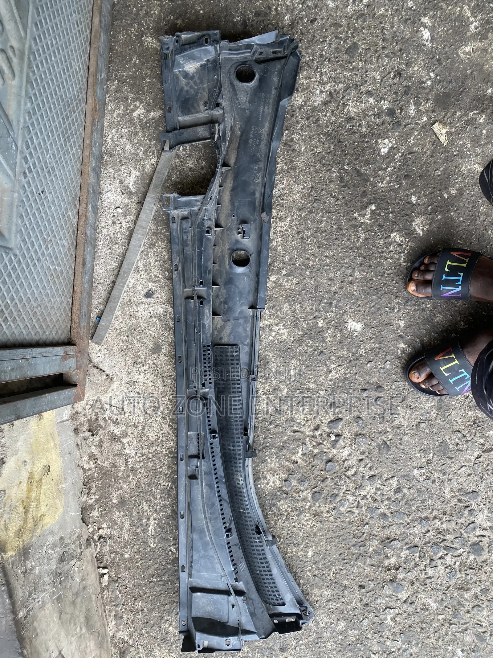 Toyota Corolla 2014 2015 2016 2017 Wiper Panel