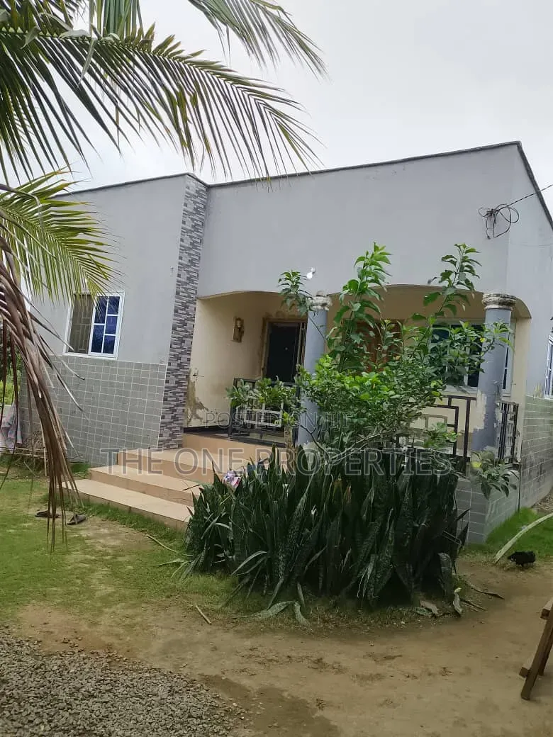 2bdrm House in Dobro, Amasaman for sale