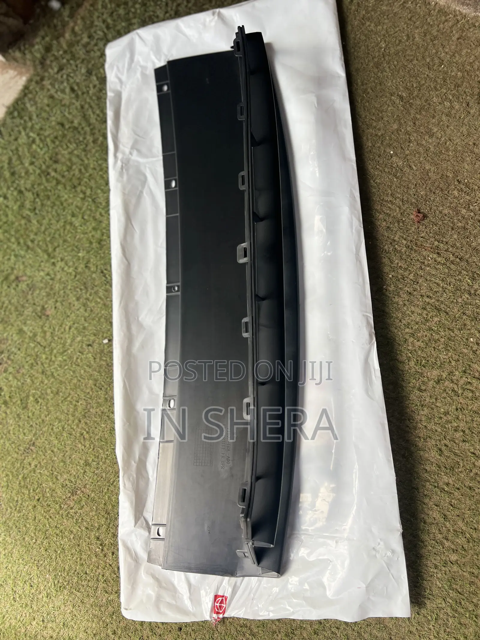 Honda Civic Front Bumper Grill Down, 2016 20 17, 2018 Brand New
