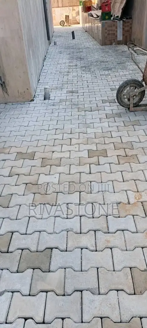 Pavement Blocks Allow Cost and Tiles Installer