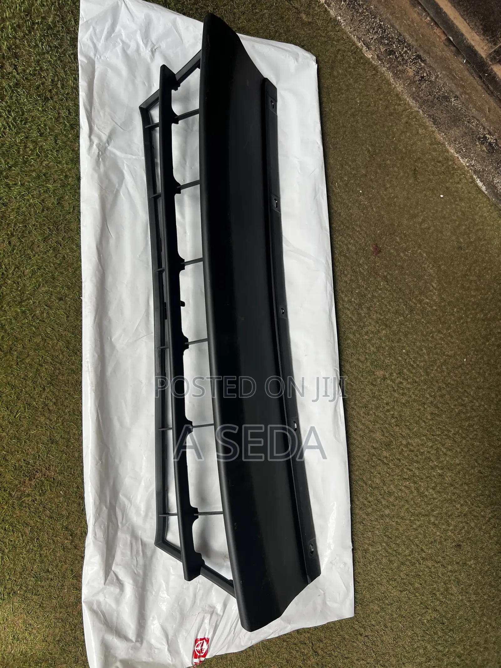 Honda Civic Front Bumper Grill Down, 2016 20 17, 2018 Brand New