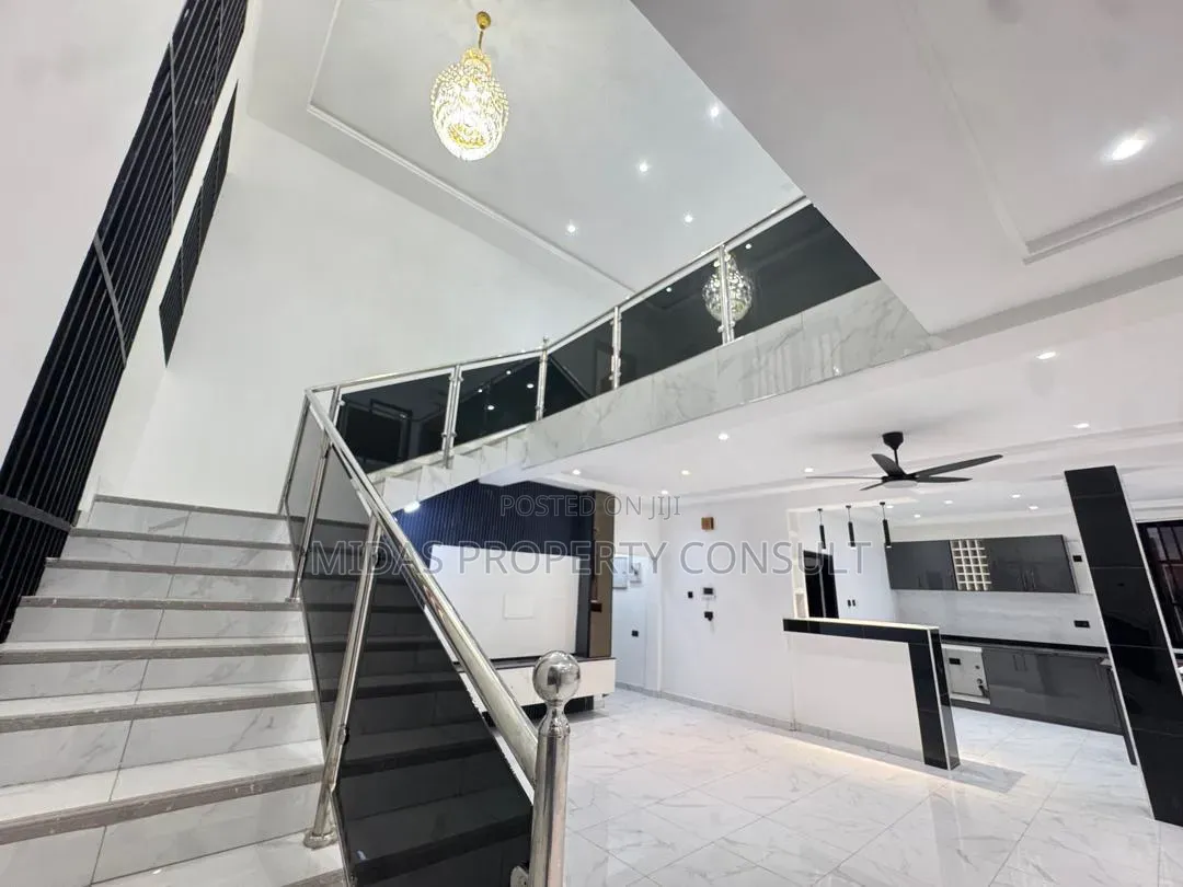 4bdrm House in Lakeside Estate for sale