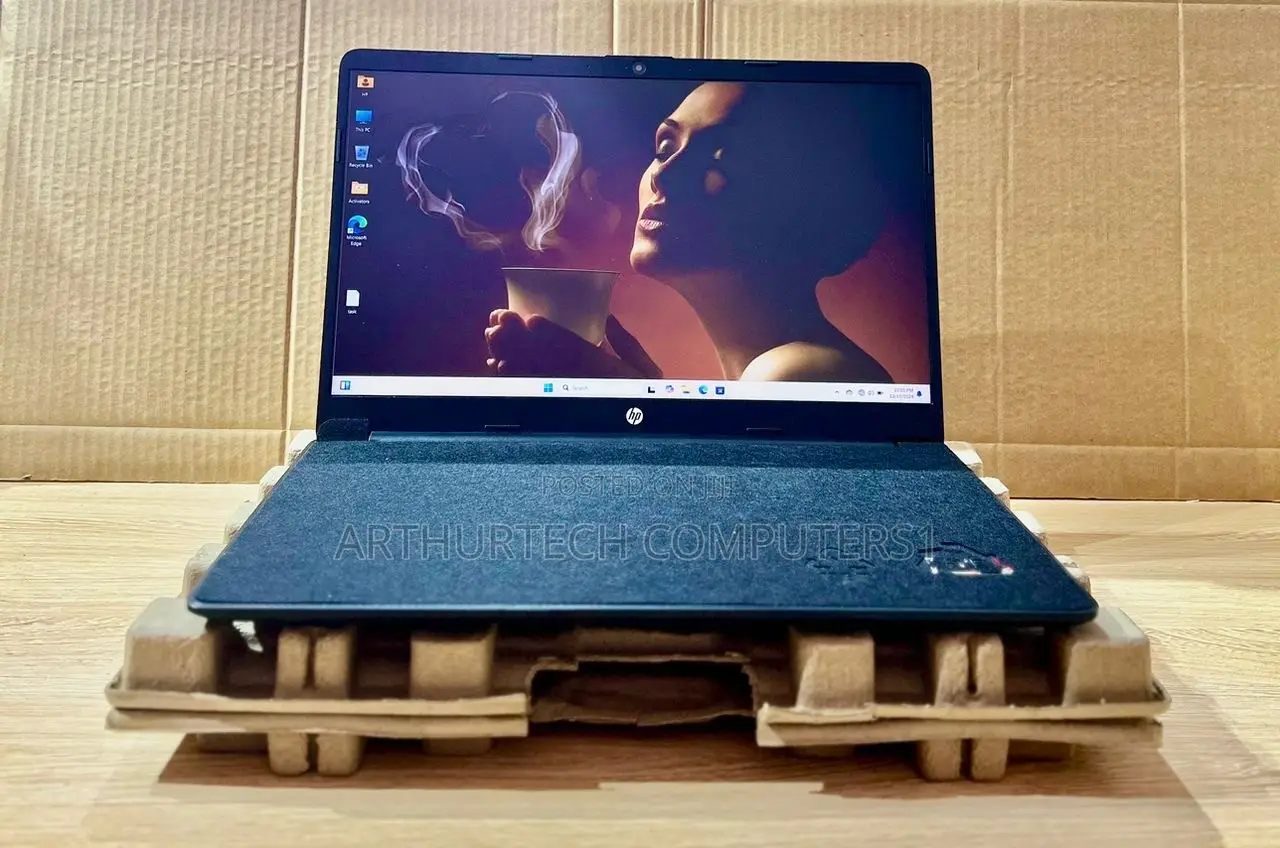 New Laptop HP 15s 8GB AMD Ryzen 5 SSD 512GB