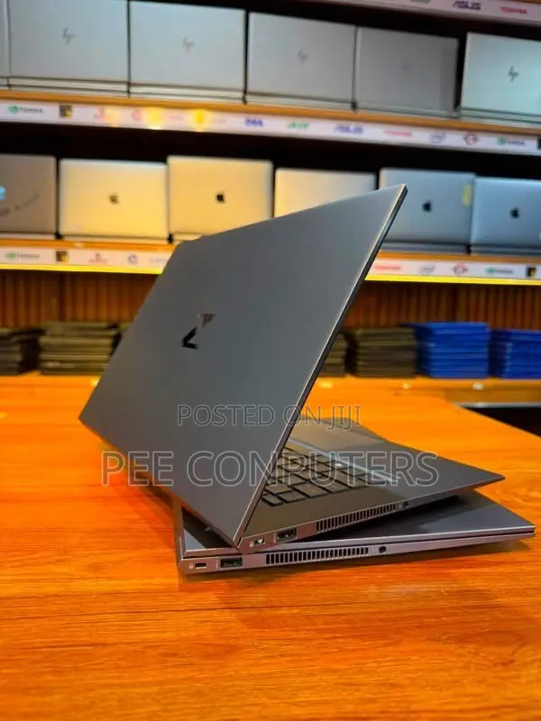 New Laptop HP Zbook Studio G7 32GB Intel Core i7 SSD 512GB