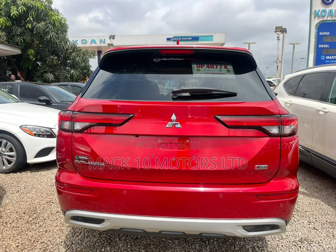 Mitsubishi Outlander SE Special Edition 2023 Red
