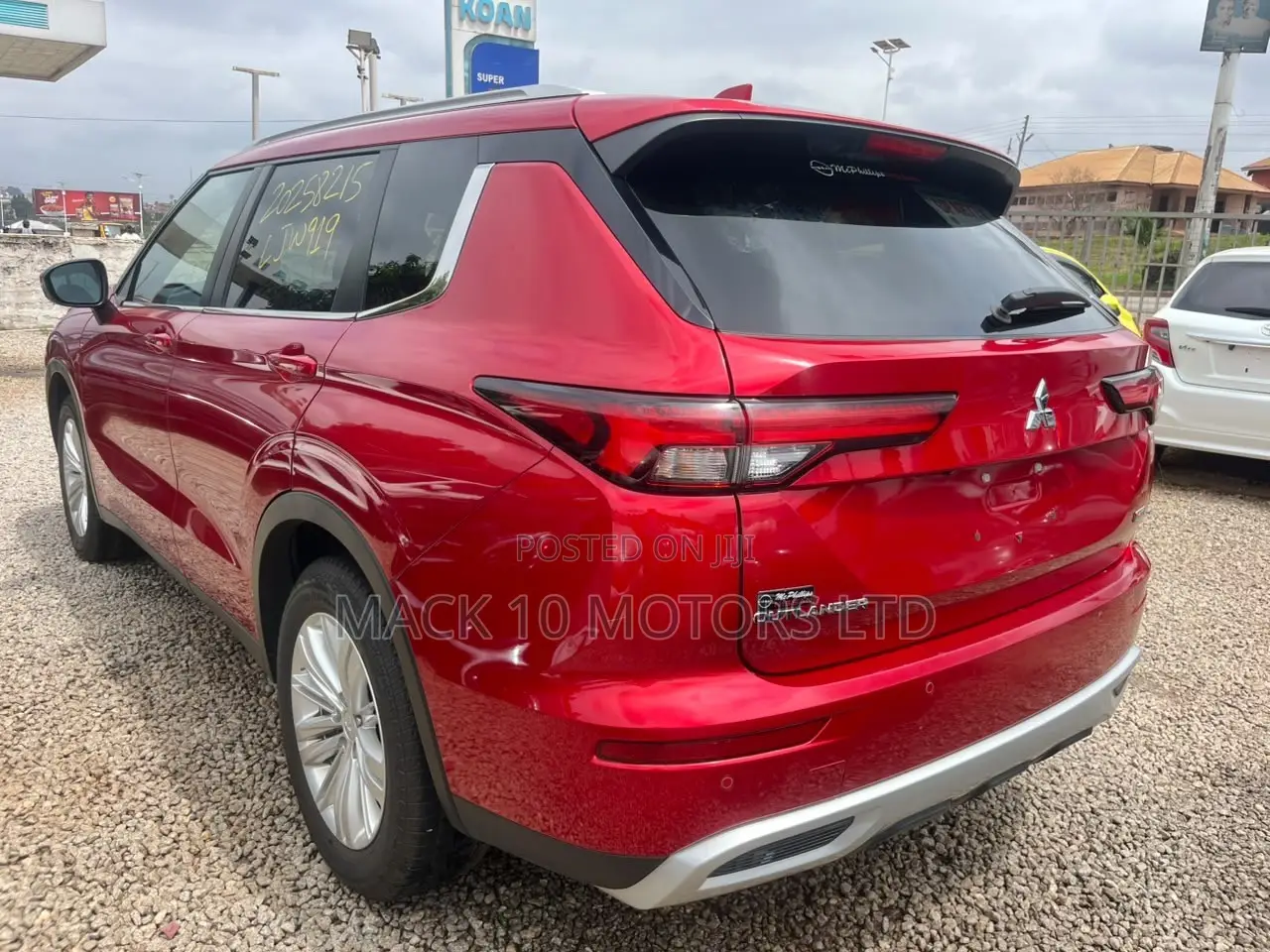Mitsubishi Outlander SE Special Edition 2023 Red