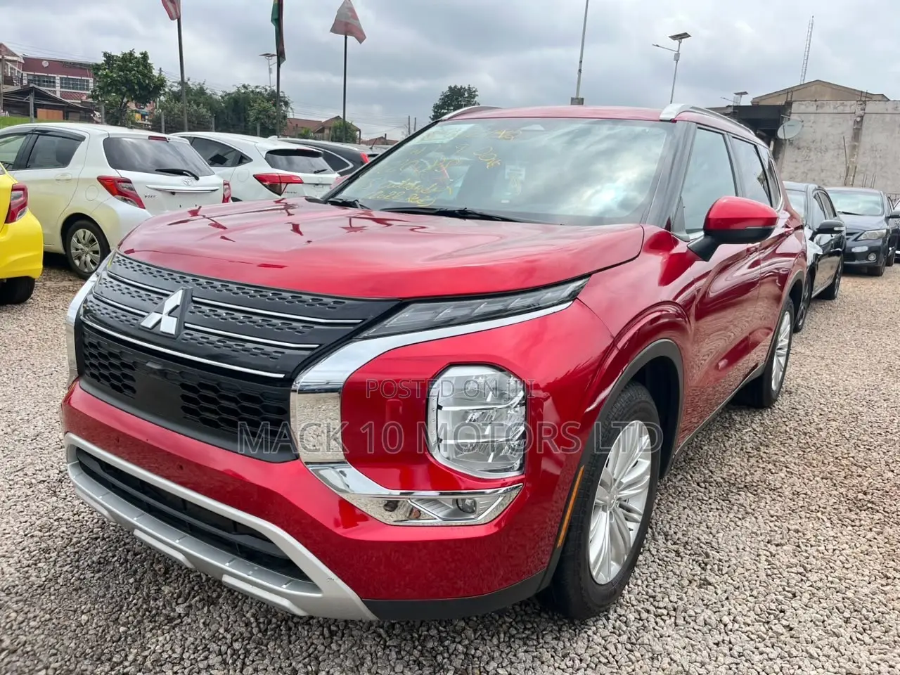 Mitsubishi Outlander SE Special Edition 2023 Red