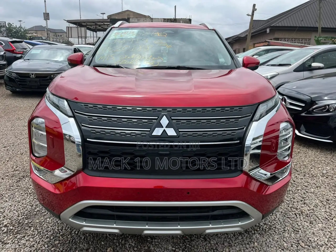 Mitsubishi Outlander SE Special Edition 2023 Red