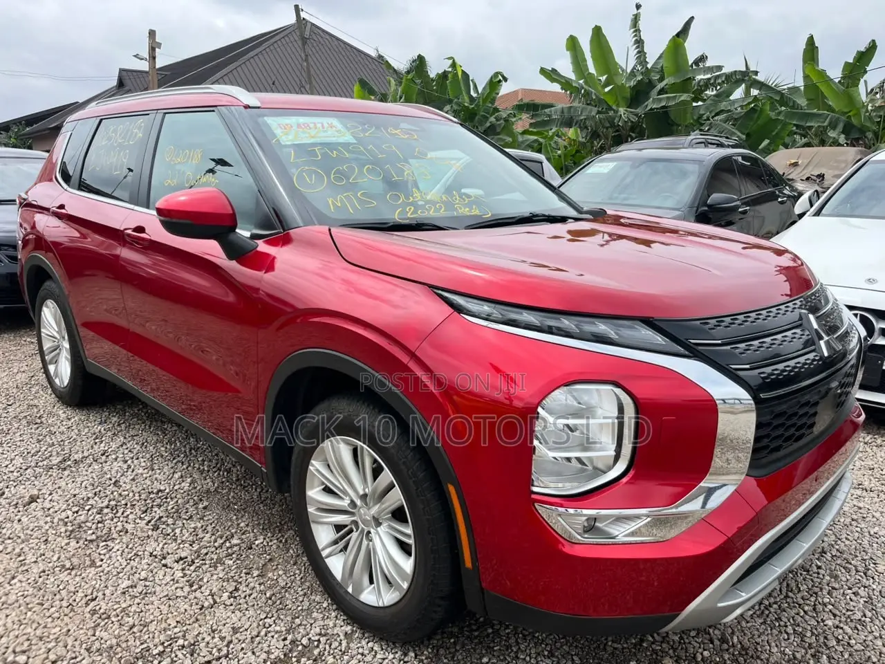 Mitsubishi Outlander SE Special Edition 2023 Red
