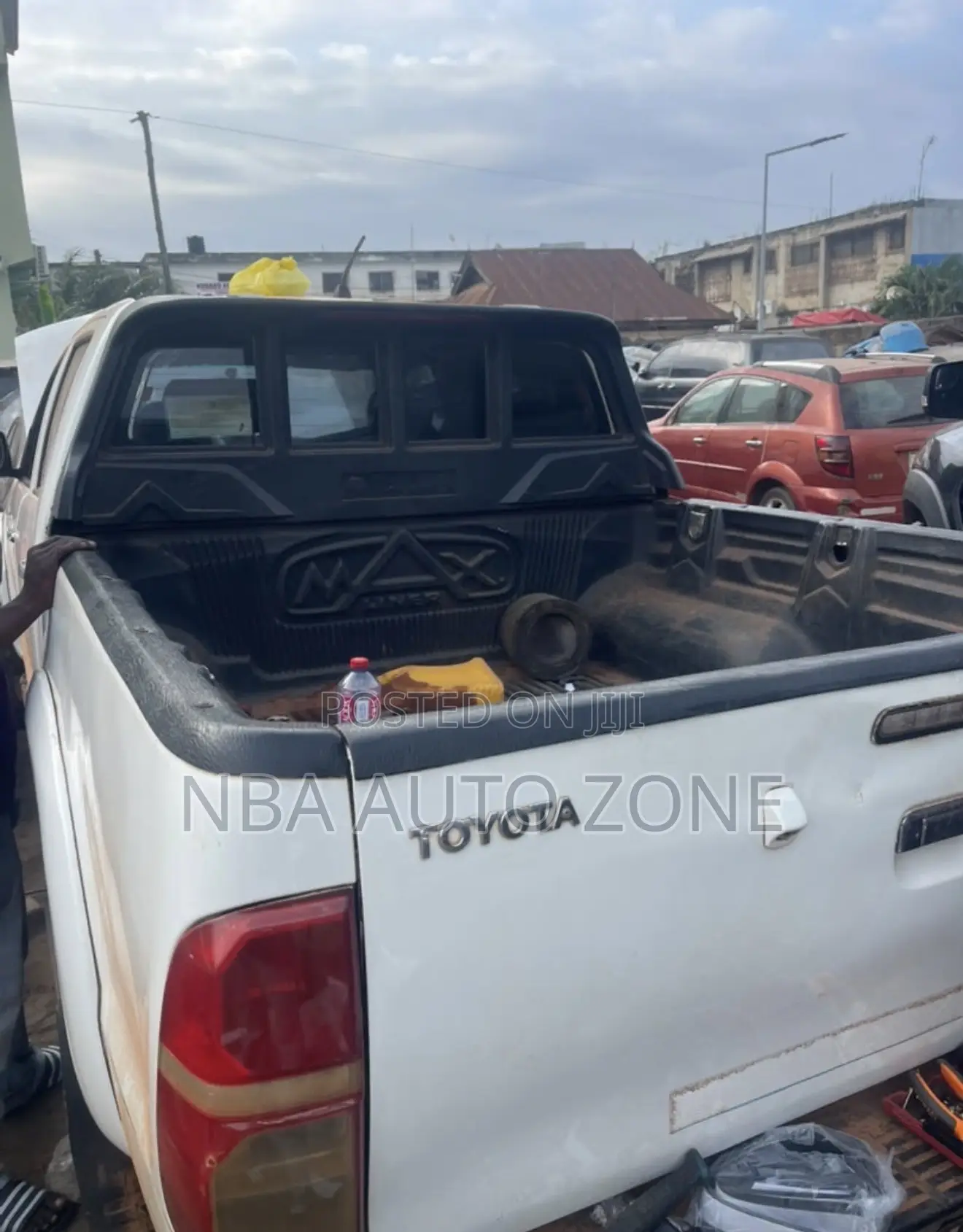 Nissan Navara 2012-2025 Pickup Truck Bucket Cover
