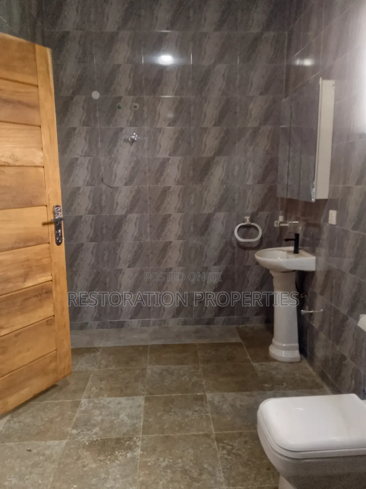 3bdrm Apartment in Lake Side for rent