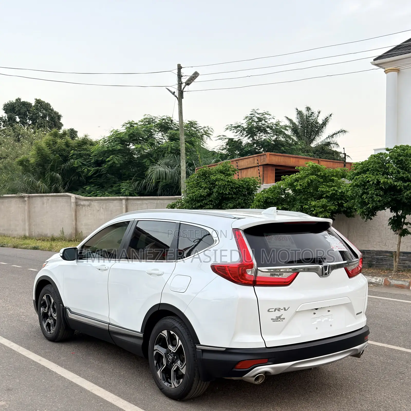 Honda CR-V Touring AWD 2018 White