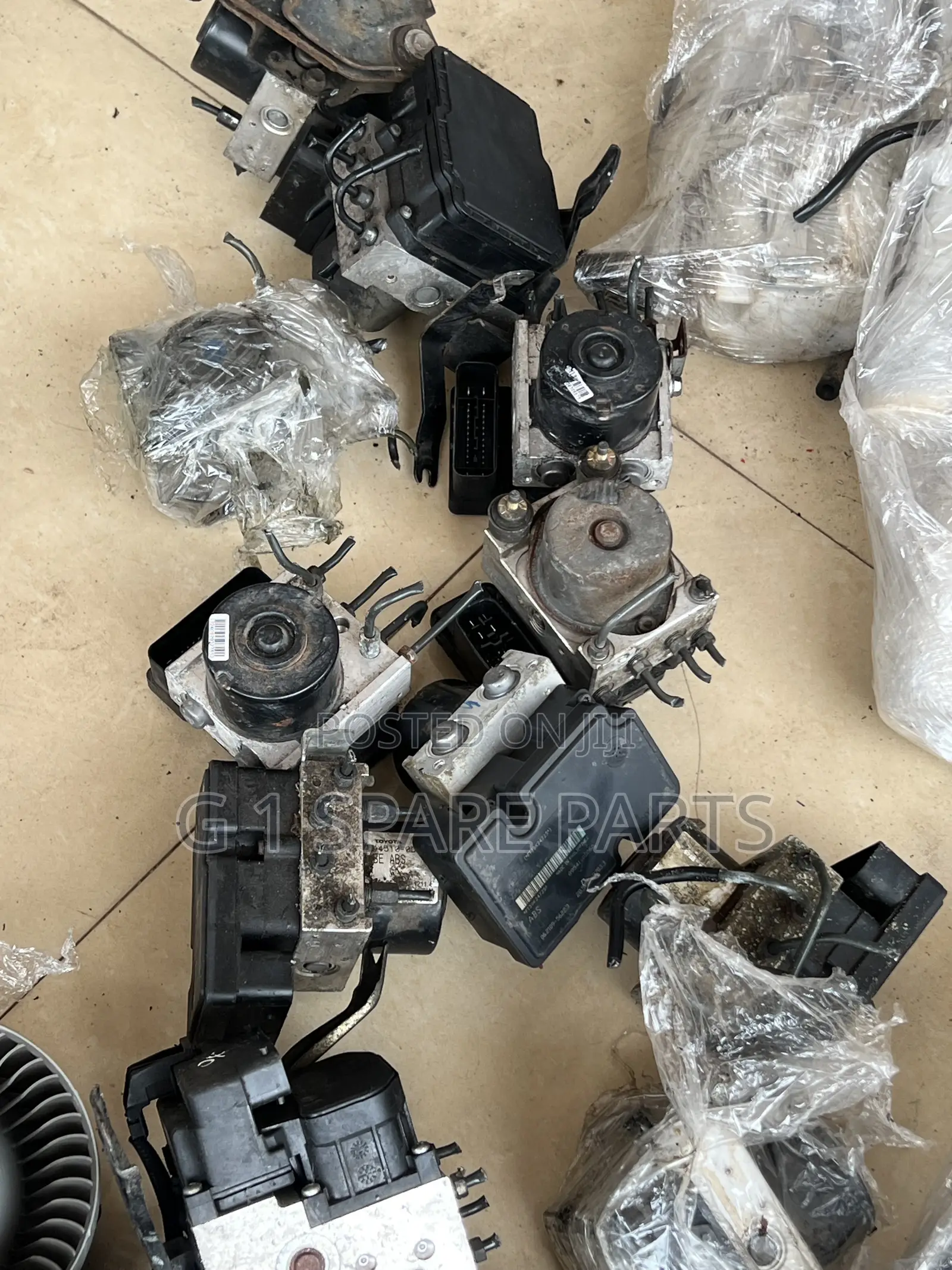 Toyota Vitz/ Yaris ABS PUMP