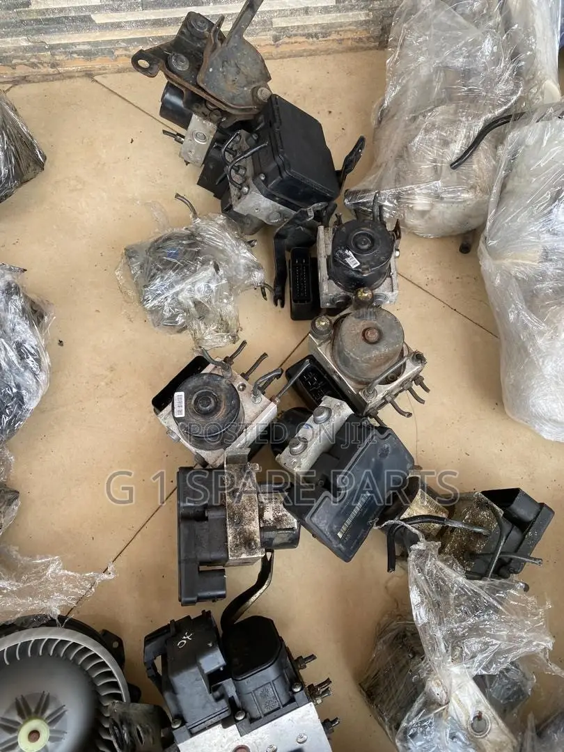 Toyota Vitz/ Yaris ABS PUMP